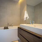 Z6 - Luxury Retreat In The Heart Of Villa