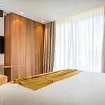 Z6 - Luxury Retreat In The Heart Of Villa