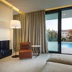 Z6 - Luxury Retreat In The Heart Of Villa *