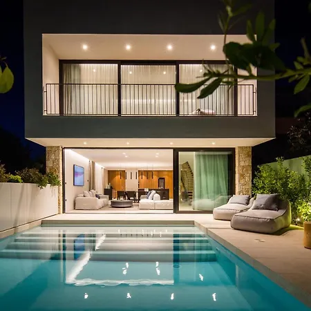 Villa Z6 - Luxury Retreat In The Heart Of