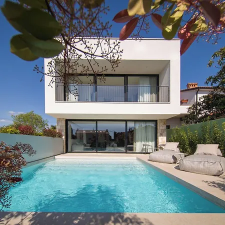 Z6 - Luxury Retreat In The Heart Of Villa