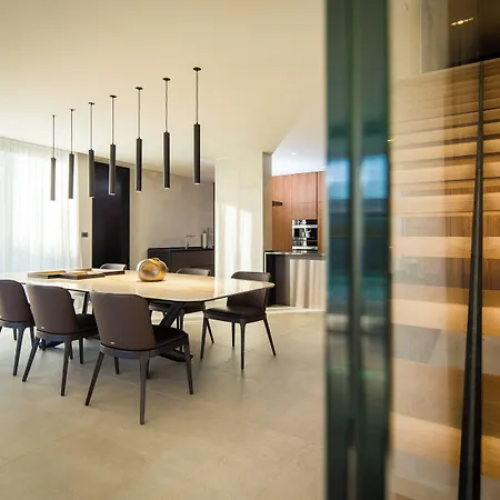 Z6 - A Luxury Retreat In The Heart Of Vila *