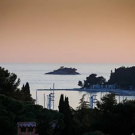 Z6 - A Luxury Retreat In The Heart Of Villa