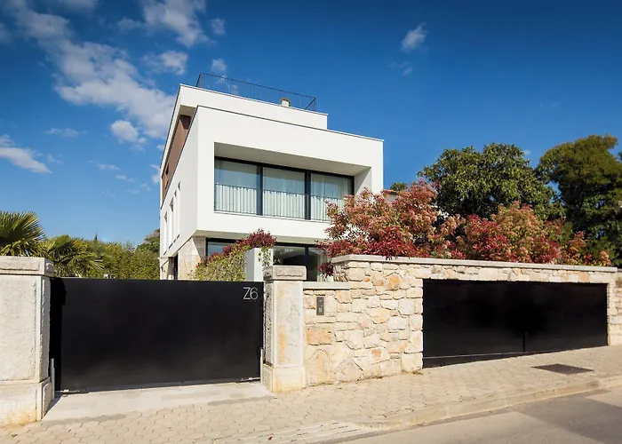 Z6 - Luxury Retreat In The Heart Of Villa