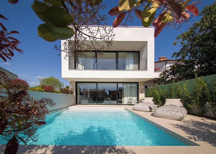 Z6 - Luxury Retreat In The Heart Of Villa